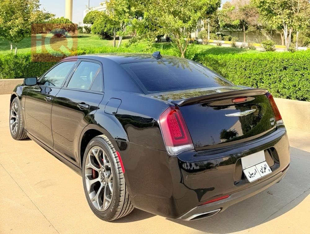 كرايسلر 300